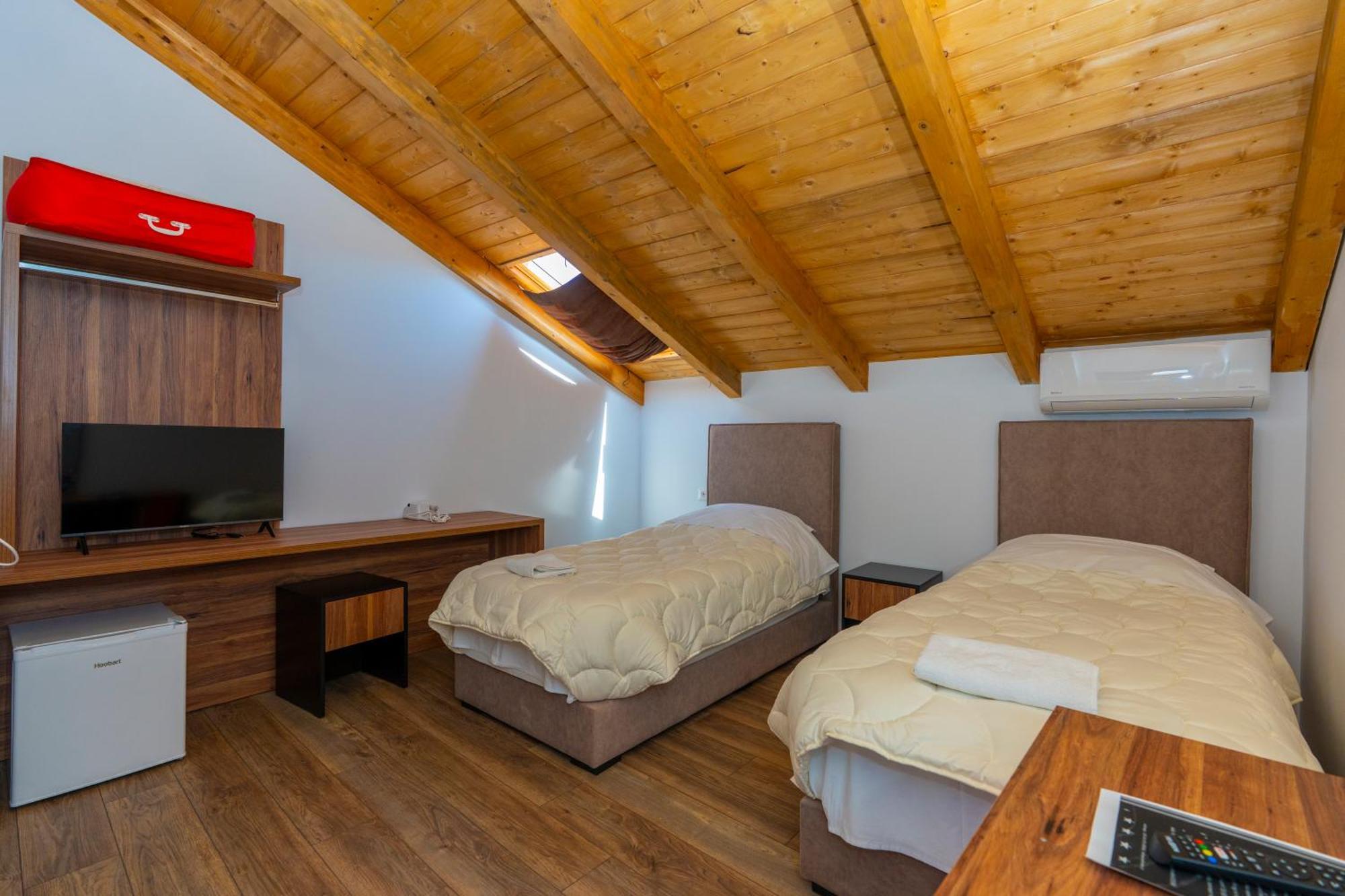 Gjuhadoli Hotel Restaurant Shkodër Eksteriør bilde